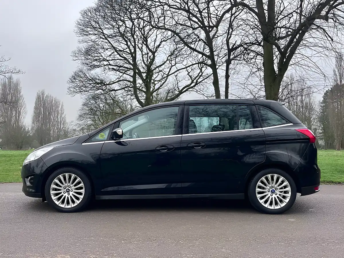 Used 2013 Ford Grand C-Max Titanium Panther Black - Interior and Exterior details 2