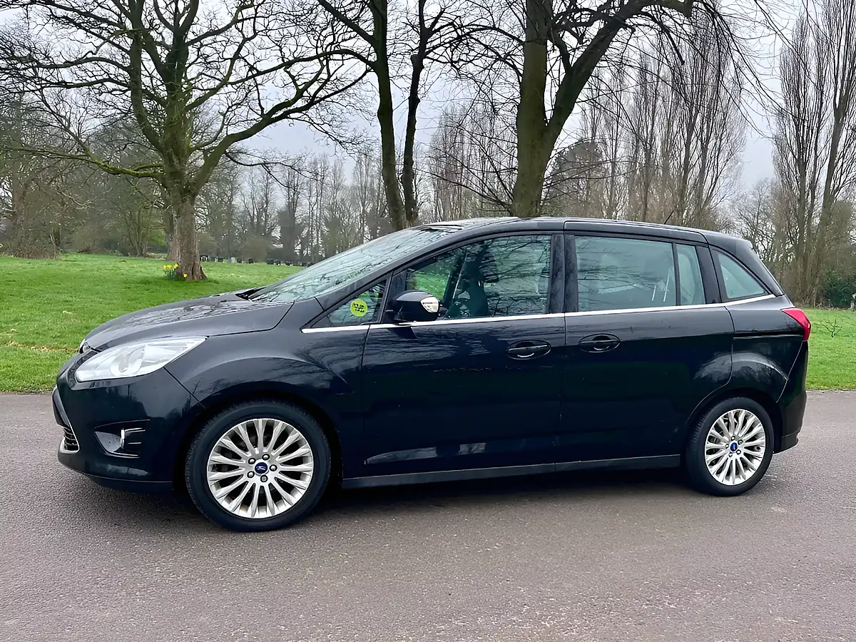 Used 2013 Ford Grand C-Max Titanium Panther Black - Interior and Exterior details 4