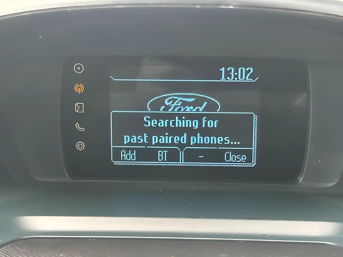 Used 2013 Ford Grand C-Max Zetec Black - Interior and Exterior details 16