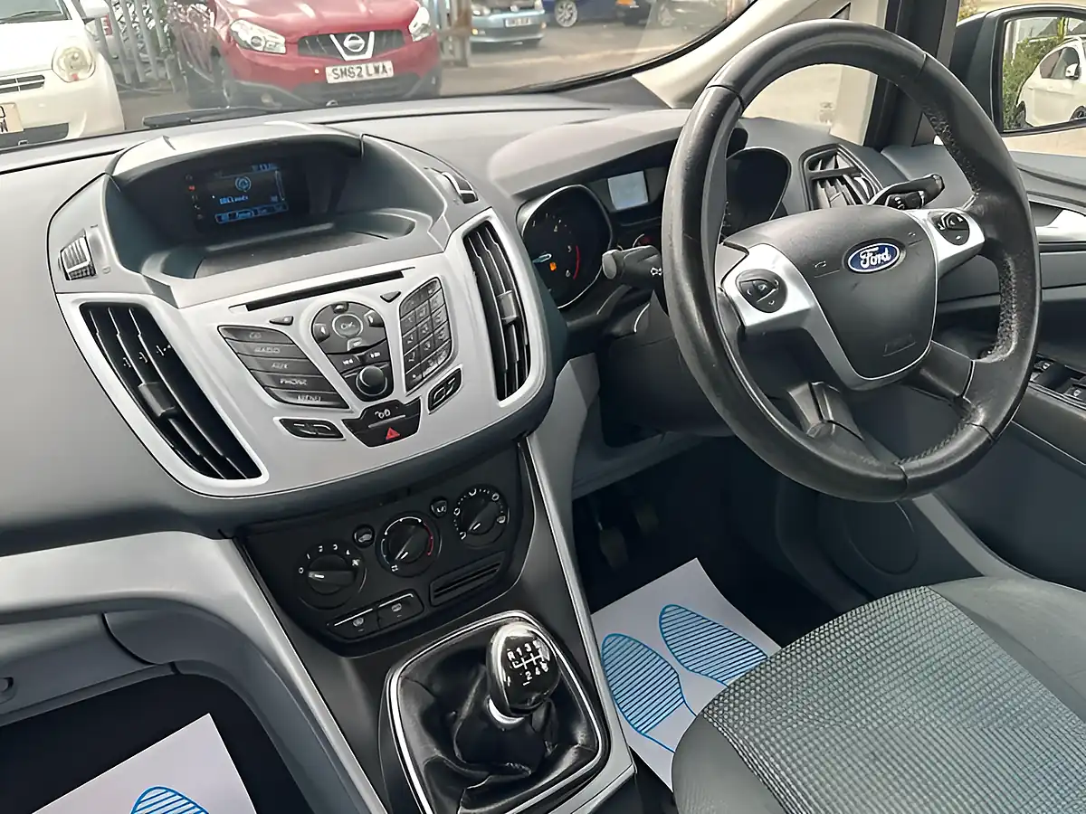 Used 2013 Ford Grand C-Max Zetec Black - Interior and Exterior details 19