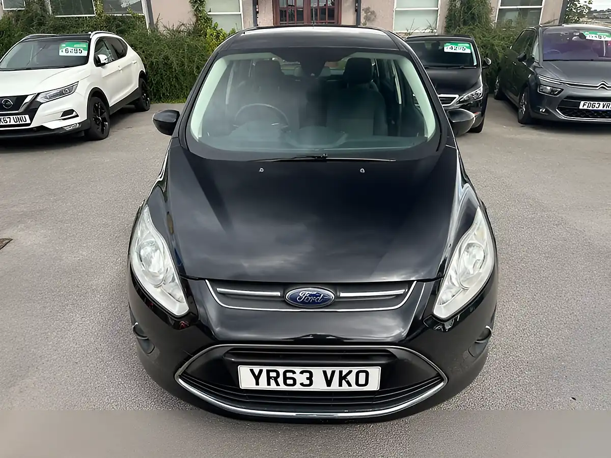 Used 2013 Ford Grand C-Max Zetec Black - Interior and Exterior details 4