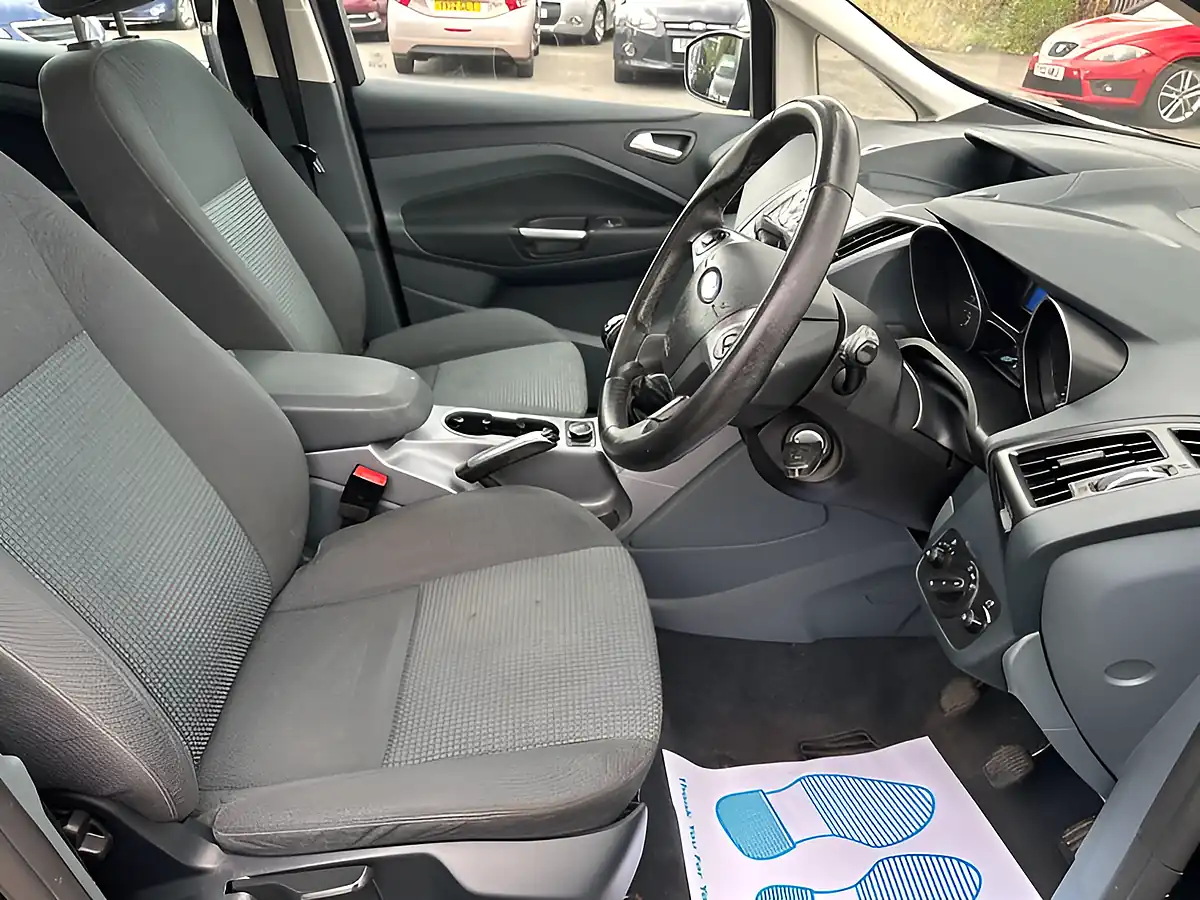 Used 2013 Ford Grand C-Max Zetec Black - Interior and Exterior details 6