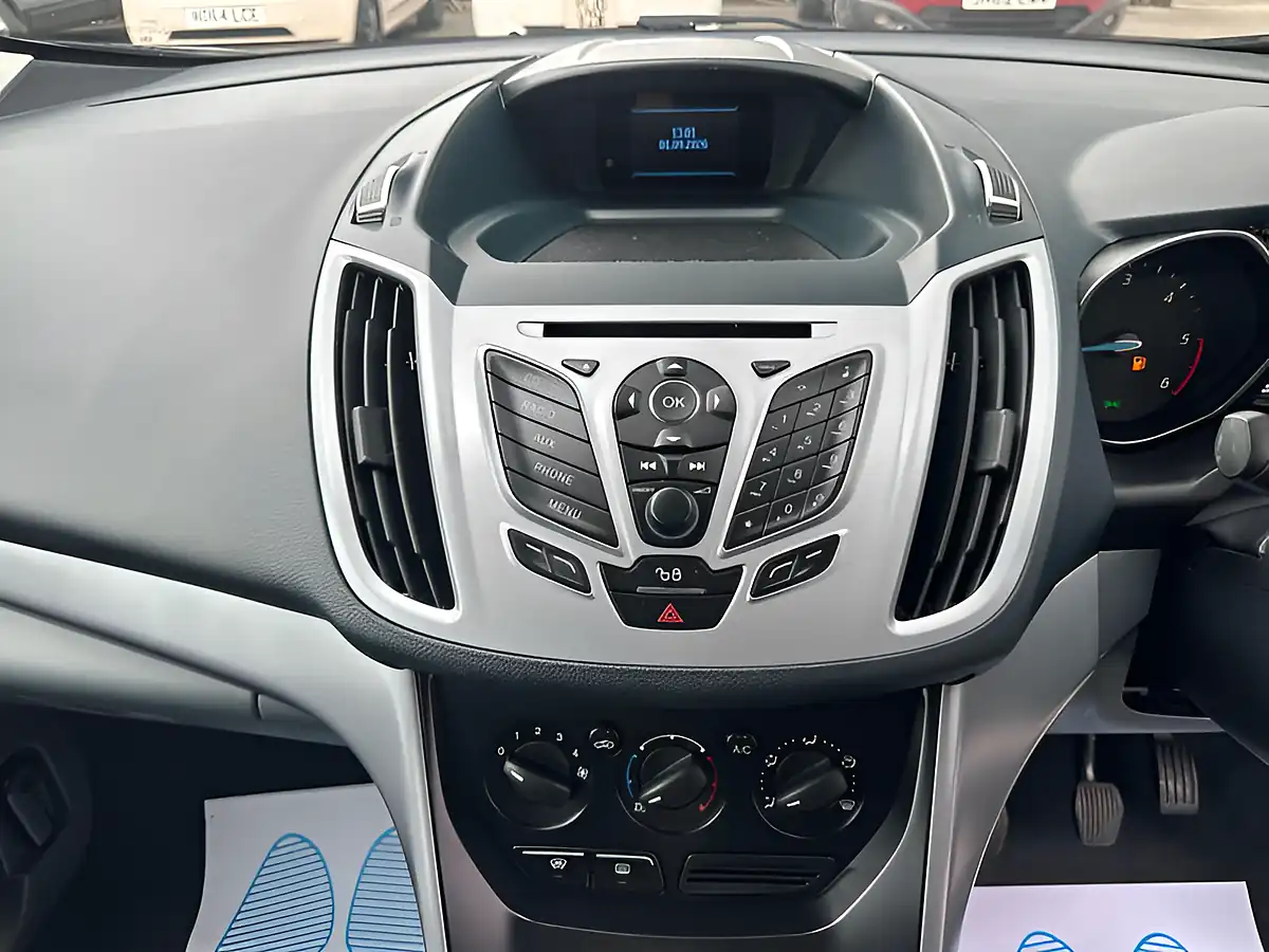 Used 2013 Ford Grand C-Max Zetec Black - Interior and Exterior details 7
