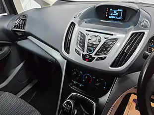 Used 2013 Ford Grand C-Max Zetec Blue - Interior and Exterior details 17
