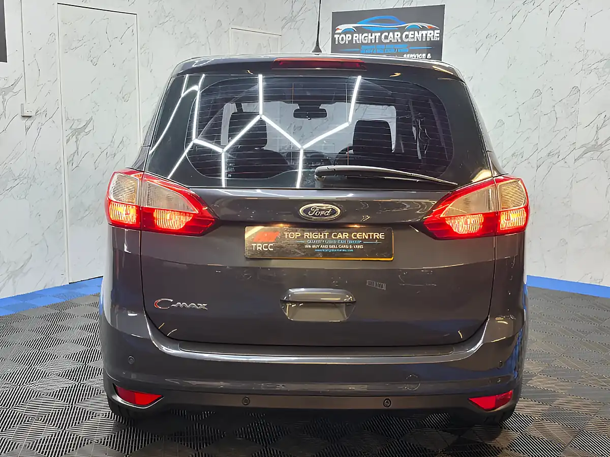 Used 2013 Ford Grand C-Max Zetec Blue - Interior and Exterior details 6