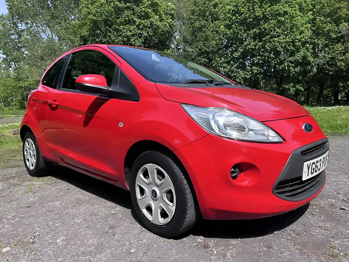 Used 2013 Ford Ka Edge Red - Interior and Exterior details 11