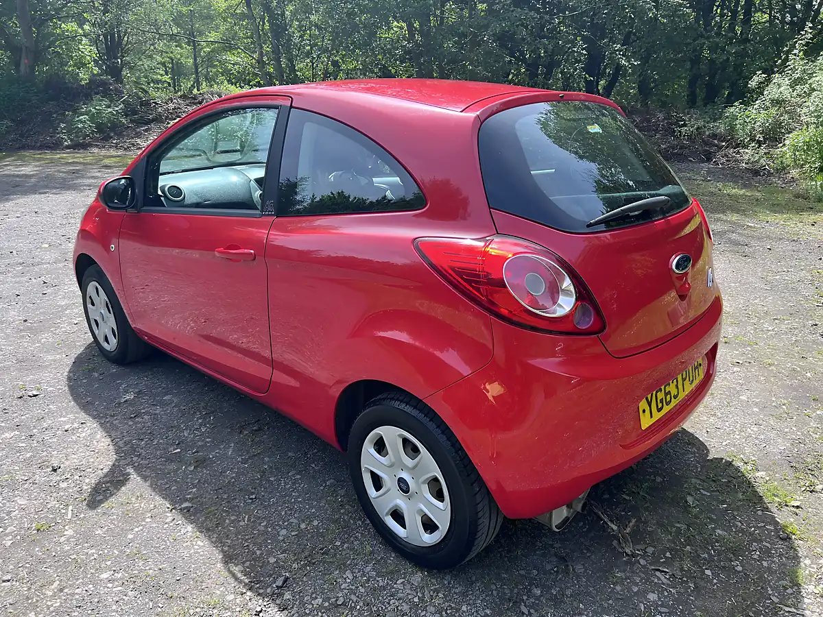 Used 2013 Ford Ka Edge Red - Interior and Exterior details 4