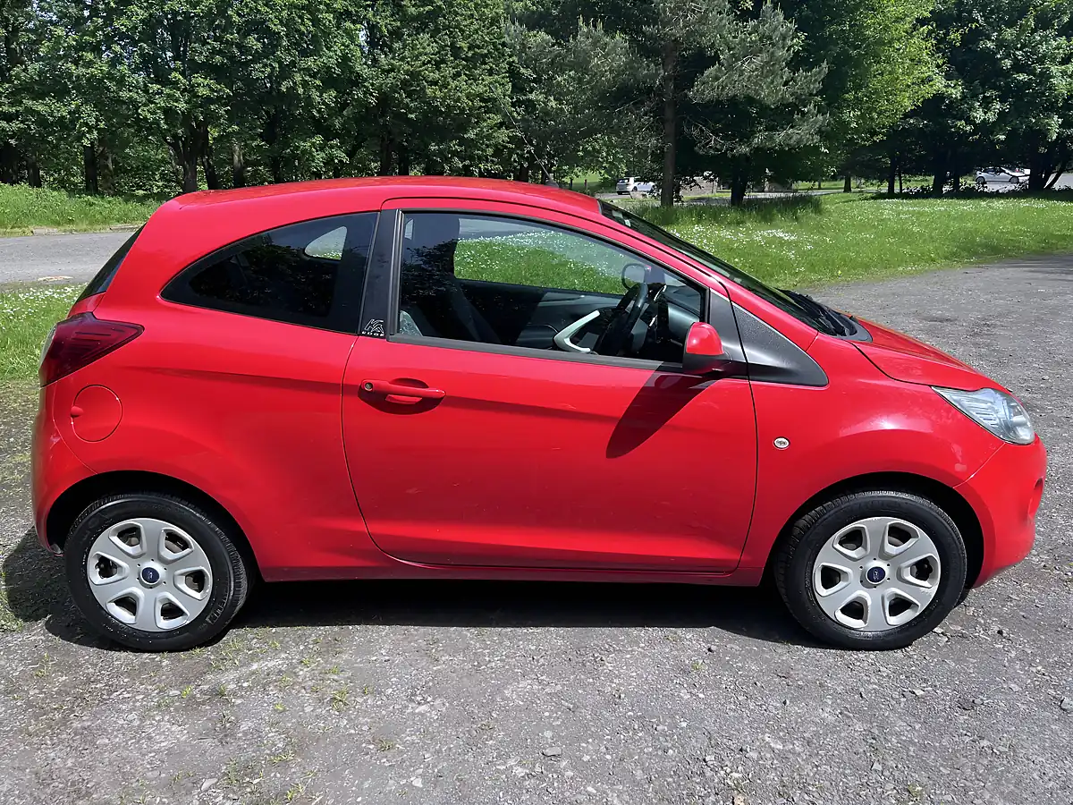 Used 2013 Ford Ka Edge Red - Interior and Exterior details 7