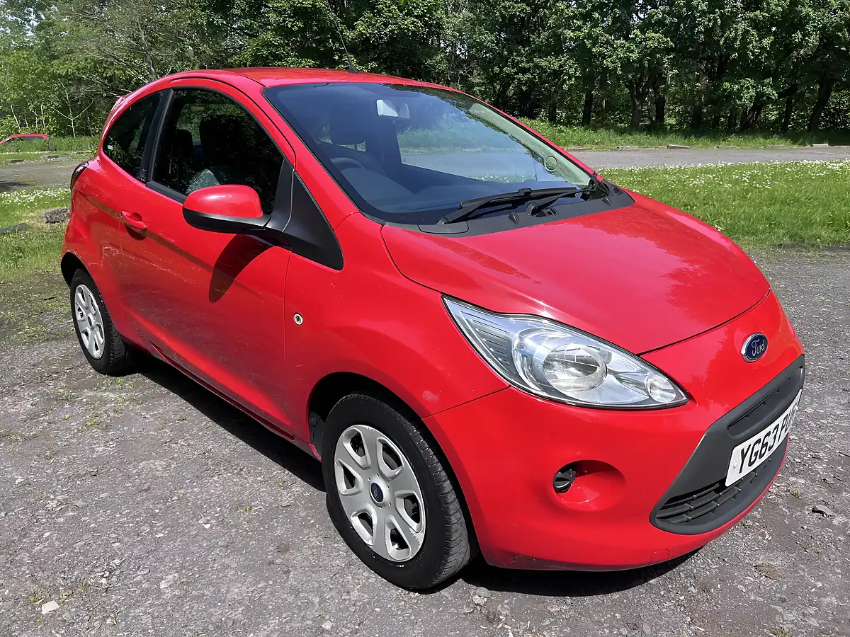 Used 2013 Ford Ka Edge Red - Interior and Exterior details 8
