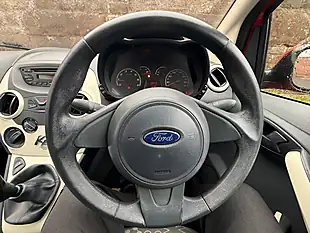 Used 2013 Ford Ka Edge Red - Interior and Exterior details 18