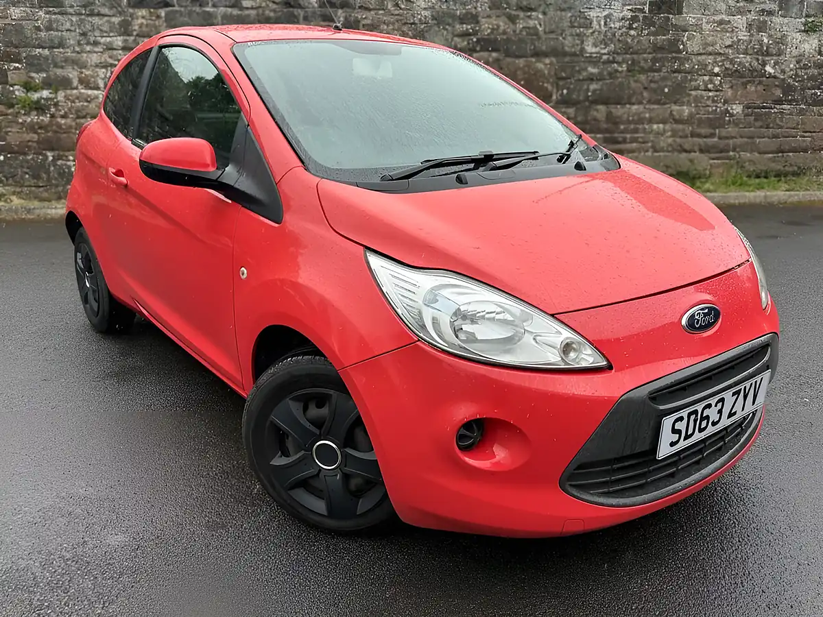 Used 2013 Ford Ka Edge Red - Interior and Exterior details 3