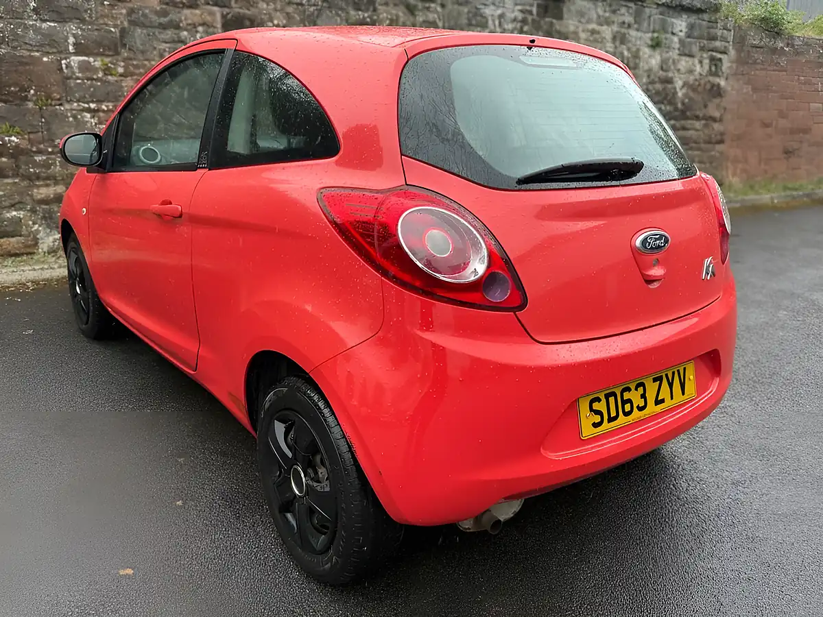 Used 2013 Ford Ka Edge Red - Interior and Exterior details 8