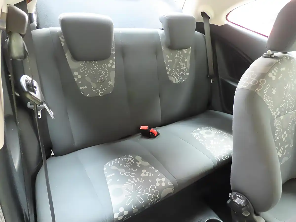 Used 2013 Ford Ka Edge White - Interior and Exterior details 10