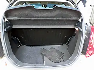 Used 2013 Ford Ka Edge White - Interior and Exterior details 6