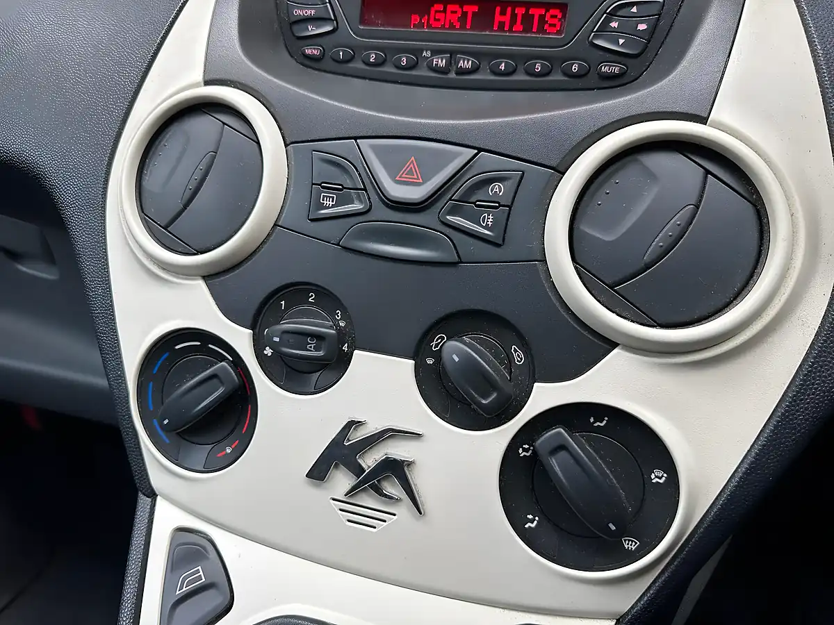 Used 2013 Ford Ka Edge White - Interior and Exterior details 10