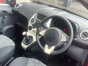 Used 2013 Ford Ka Studio Red - Interior and Exterior details 4