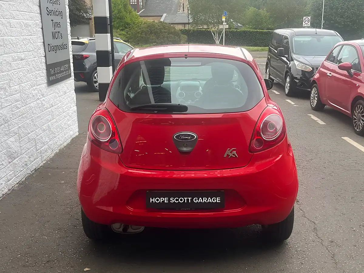 Used 2013 Ford Ka Studio Red - Interior and Exterior details 5