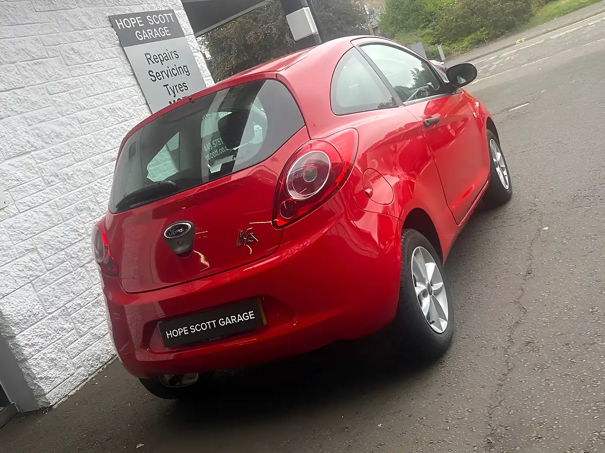 Used 2013 Ford Ka Studio Red - Interior and Exterior details 6
