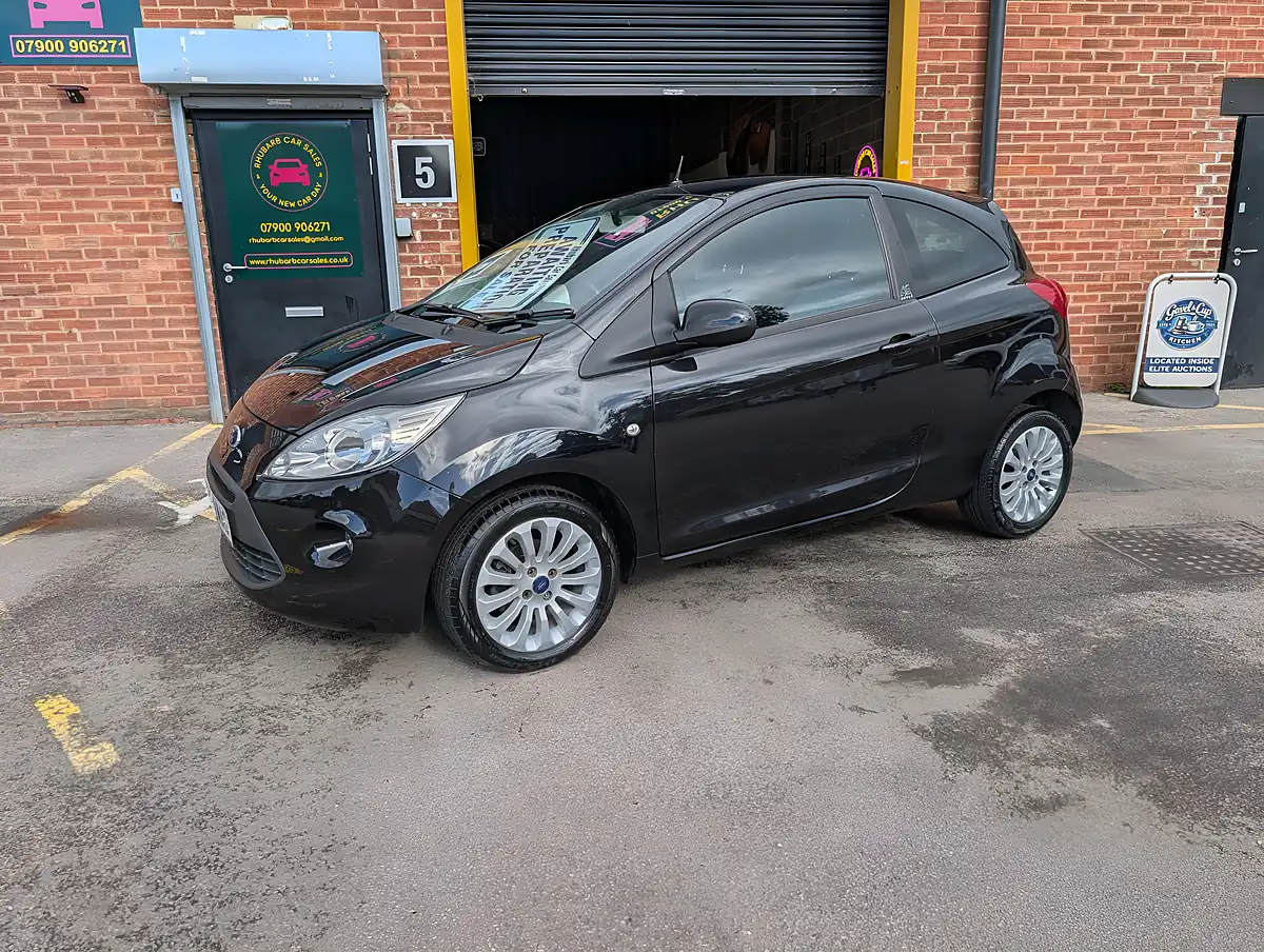 Used 2013 Ford Ka Zetec Black - Interior and Exterior details 4