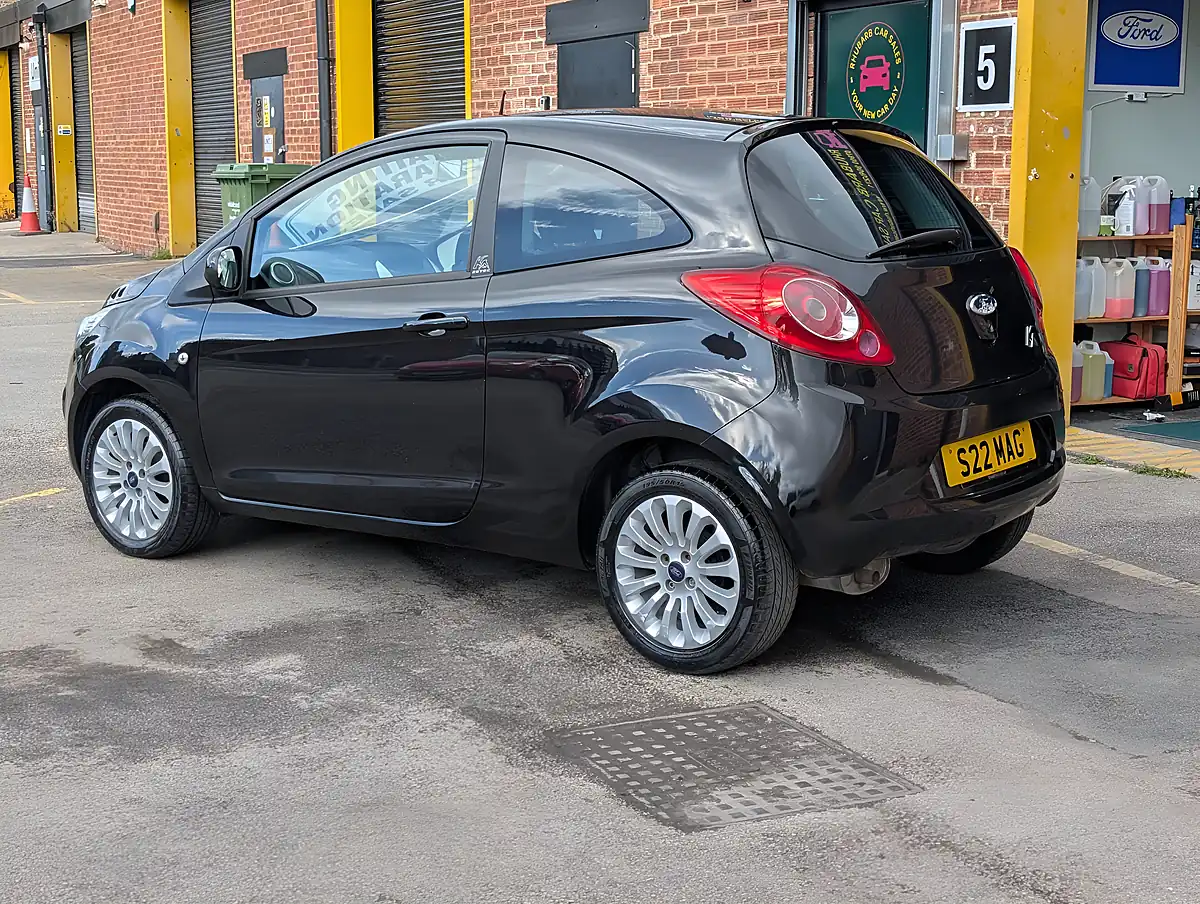 Used 2013 Ford Ka Zetec Black - Interior and Exterior details 7