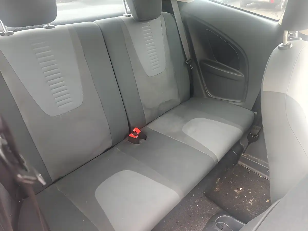 Used 2013 Ford Ka Zetec Silver - Interior and Exterior details 9