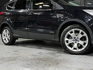 Used 2013 Ford Kuga Titanium Black - Interior and Exterior details 20