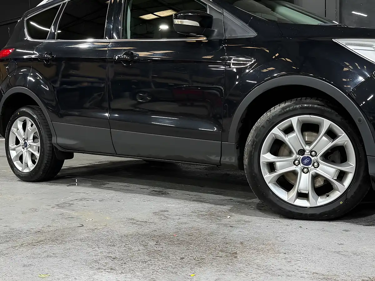 Used 2013 Ford Kuga Titanium Black - Interior and Exterior details 20
