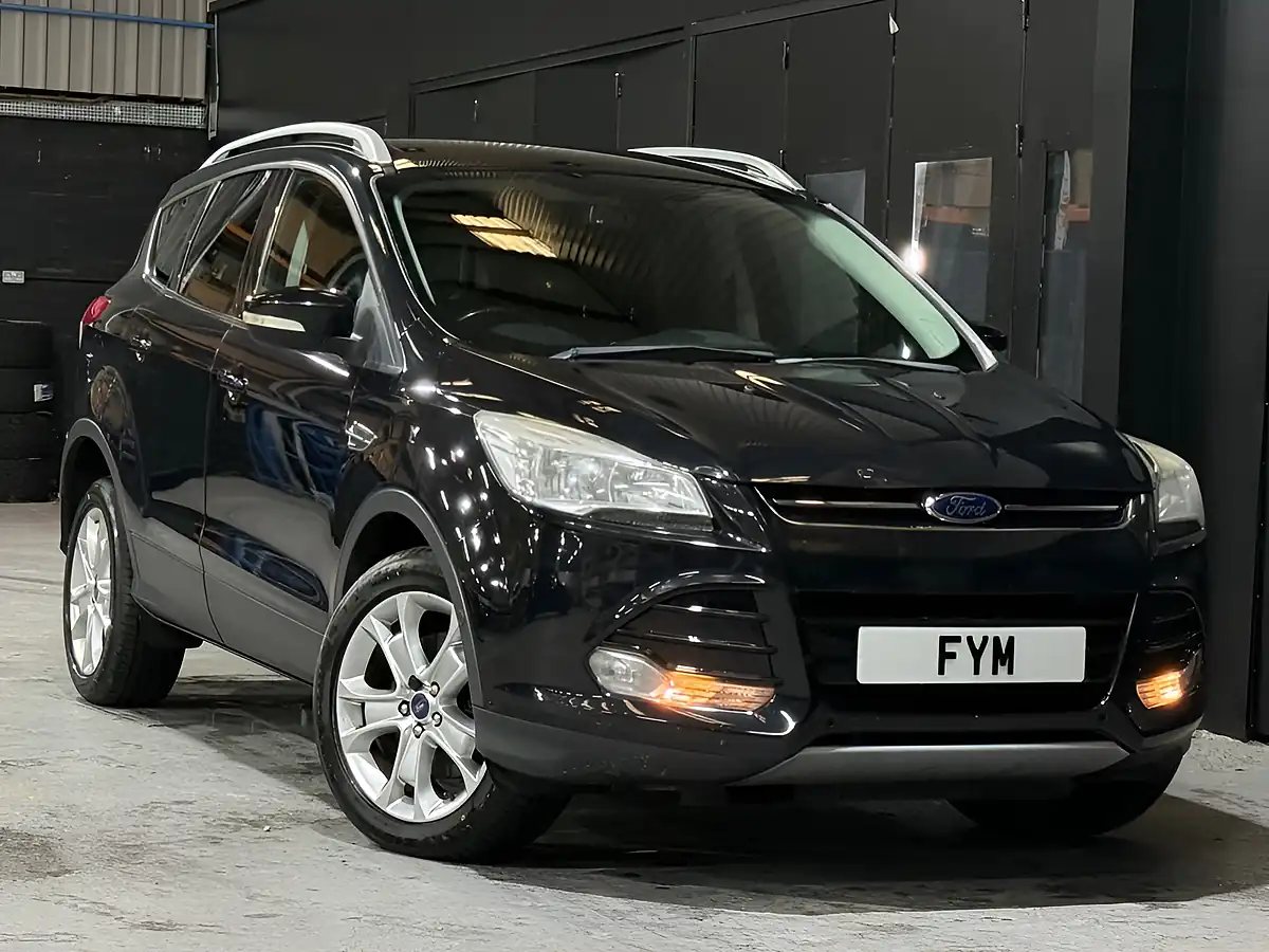 Used 2013 Ford Kuga Titanium Black - Interior and Exterior details 3