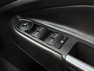 Used 2013 Ford Kuga Titanium Silver - Interior and Exterior details 18