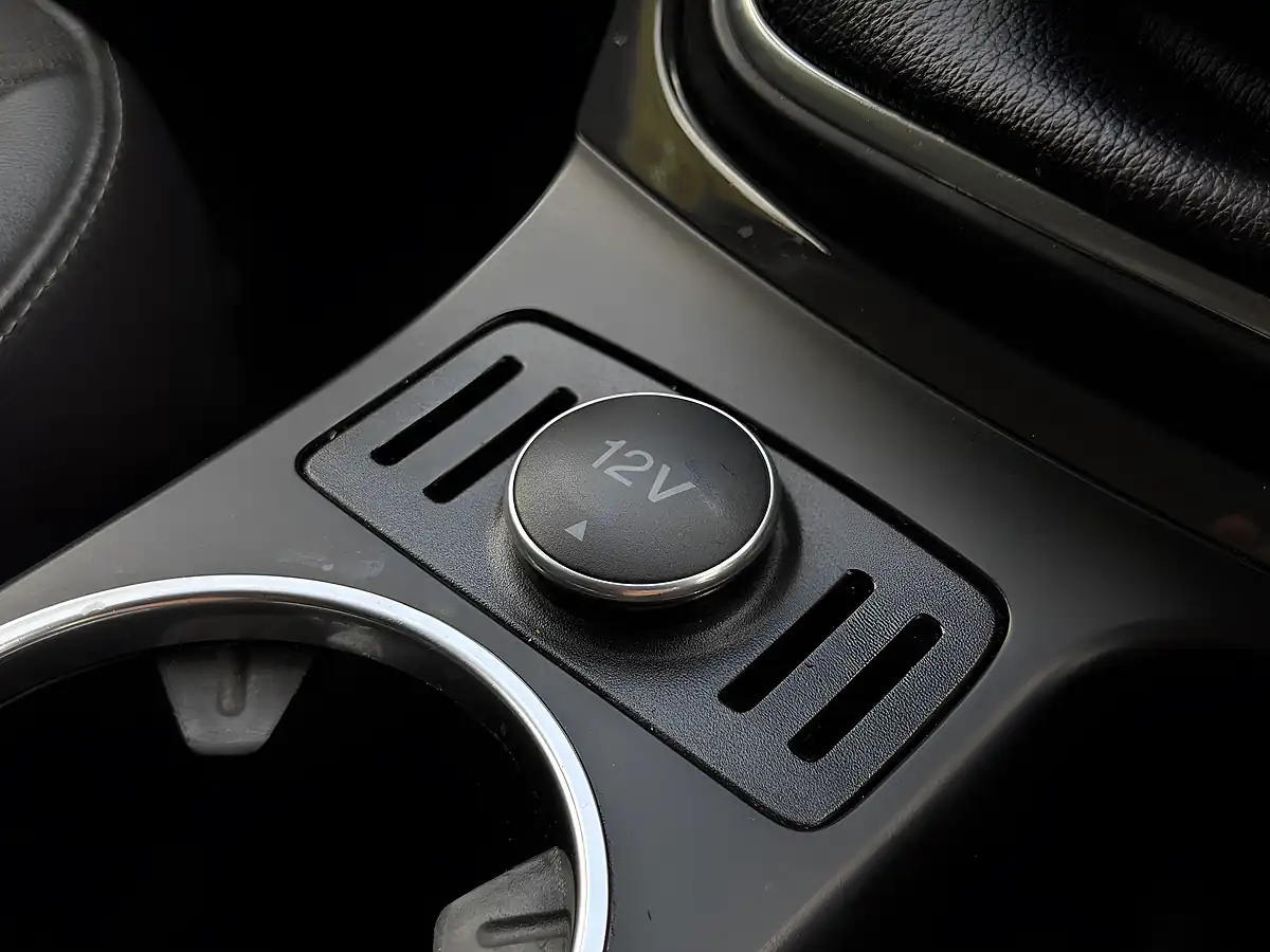 Used 2013 Ford Kuga Titanium Silver - Interior and Exterior details 19