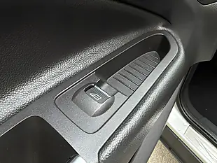 Used 2013 Ford Kuga Titanium Silver - Interior and Exterior details 20
