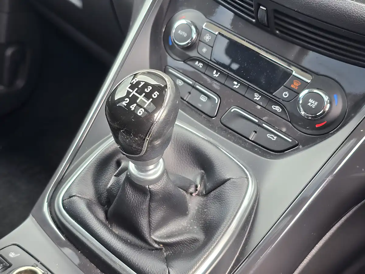 Used 2013 Ford Kuga Titanium X Blue - Interior and Exterior details 12