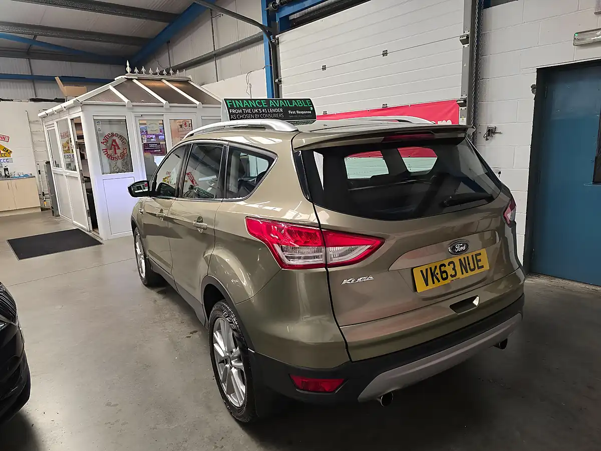 Used 2013 Ford Kuga Titanium X Green - Interior and Exterior details 10