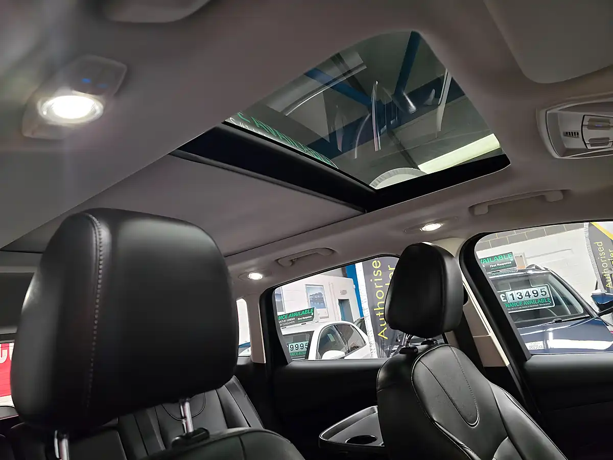Used 2013 Ford Kuga Titanium X Green - Interior and Exterior details 16