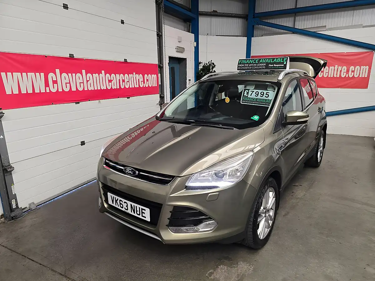 Used 2013 Ford Kuga Titanium X Green - Interior and Exterior details 7