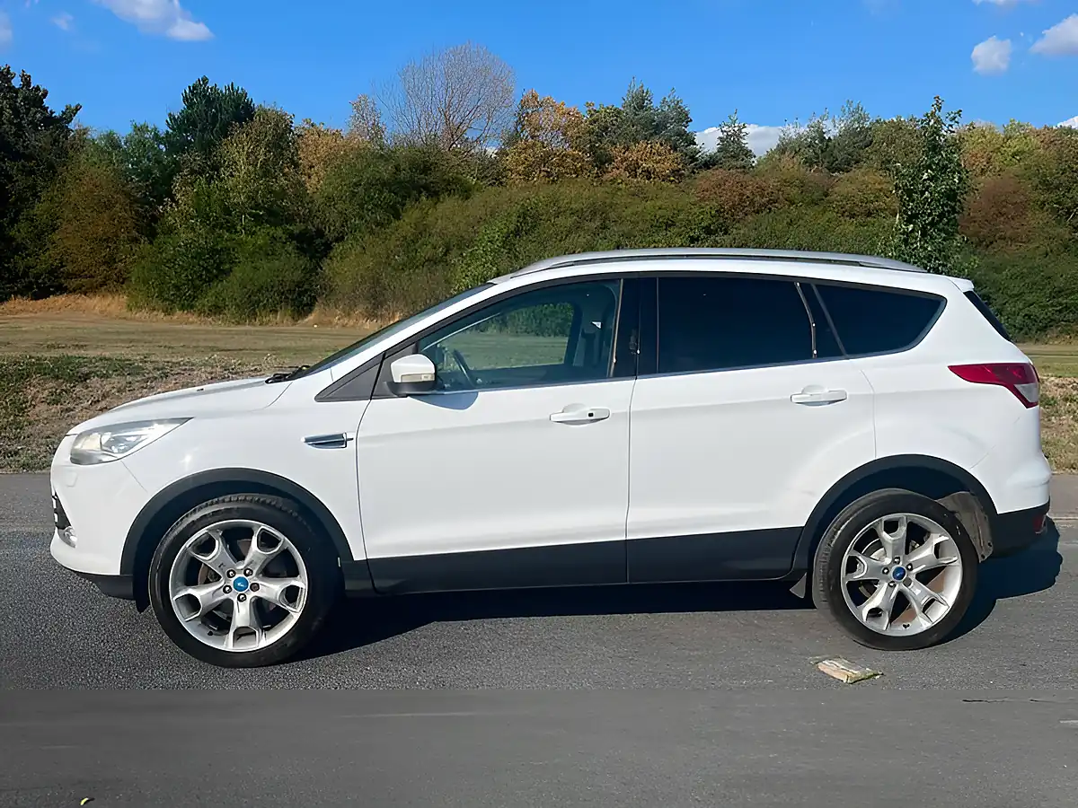 Used 2013 Ford Kuga Titanium X White - Interior and Exterior details 4