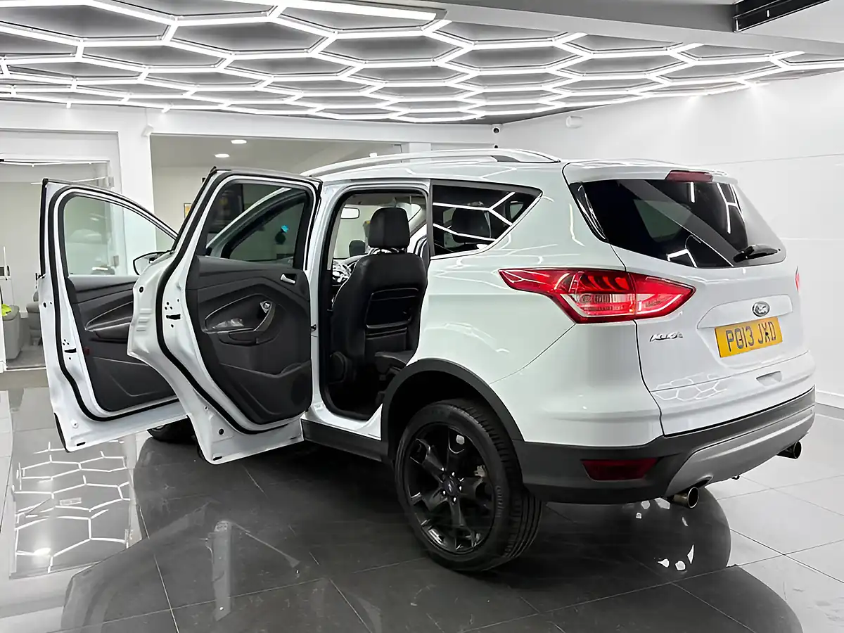 Used 2013 Ford Kuga Titanium X White - Interior and Exterior details 8