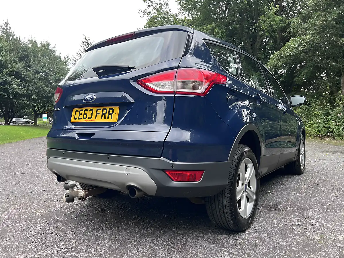Used 2013 Ford Kuga Zetec Blue - Interior and Exterior details 10