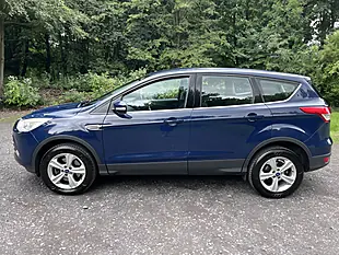 Used 2013 Ford Kuga Zetec Blue - Interior and Exterior details 3