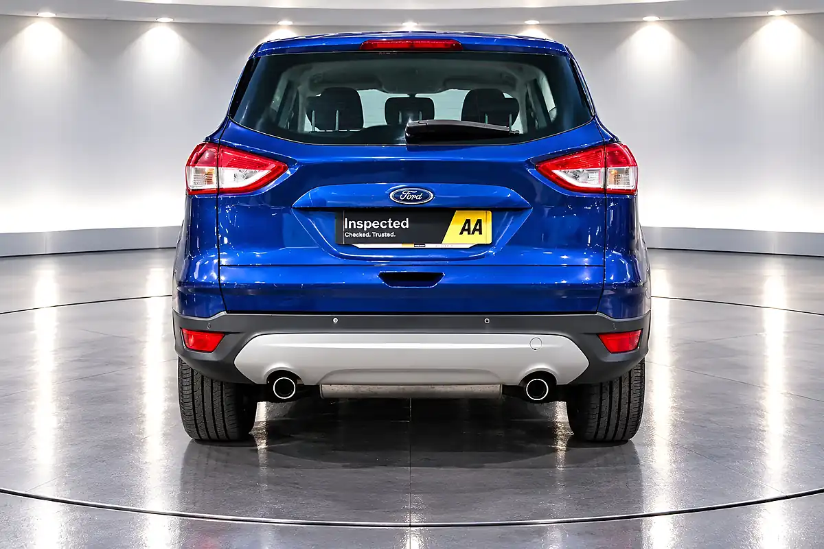 Used 2013 Ford Kuga Zetec Blue - Interior and Exterior details 9