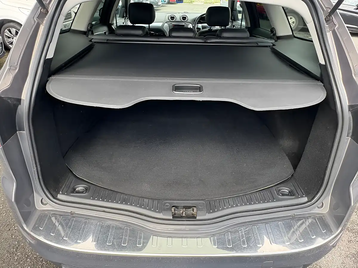 Used 2013 Ford Mondeo Titanium X Brown - Interior and Exterior details 16