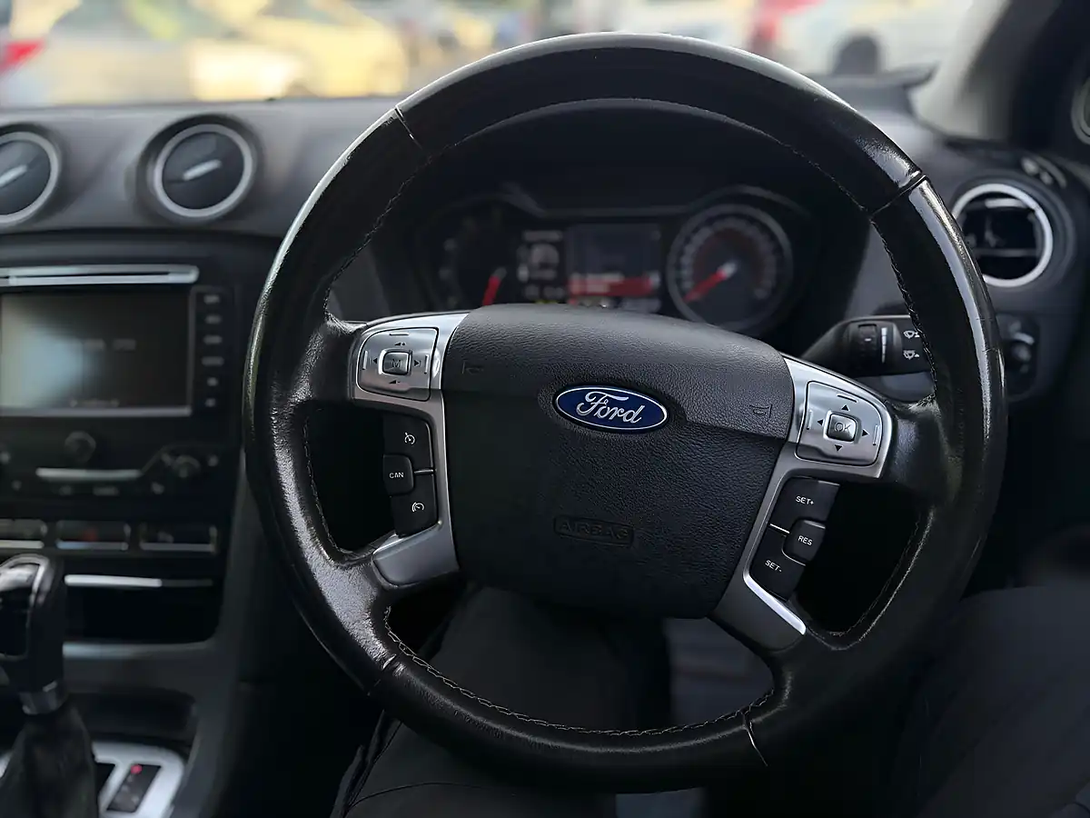 Used 2013 Ford Mondeo Titanium X Business Edition Black - Interior and Exterior details 14