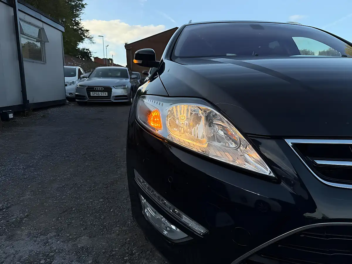 Used 2013 Ford Mondeo Titanium X Business Edition Black - Interior and Exterior details 17