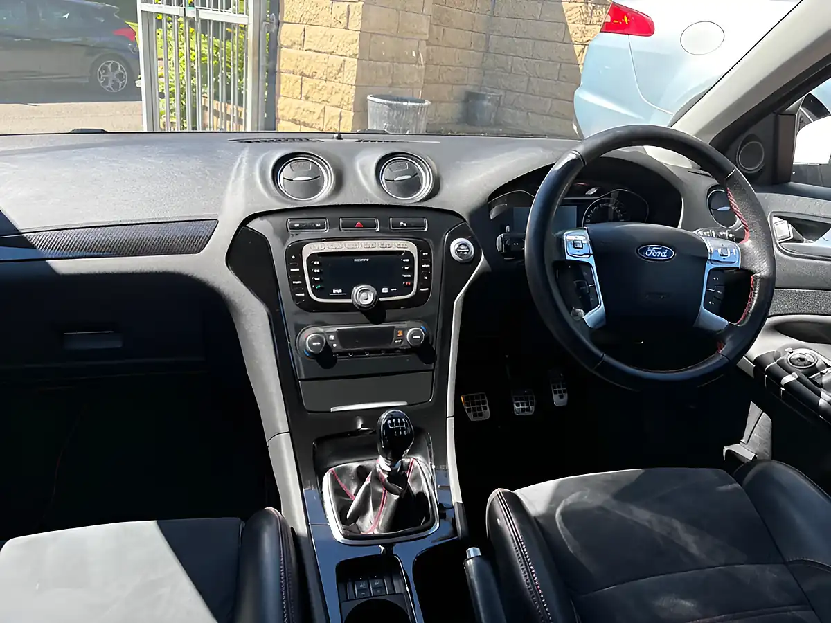 Used 2013 Ford Mondeo Titanium X Sport White - Interior and Exterior details 18