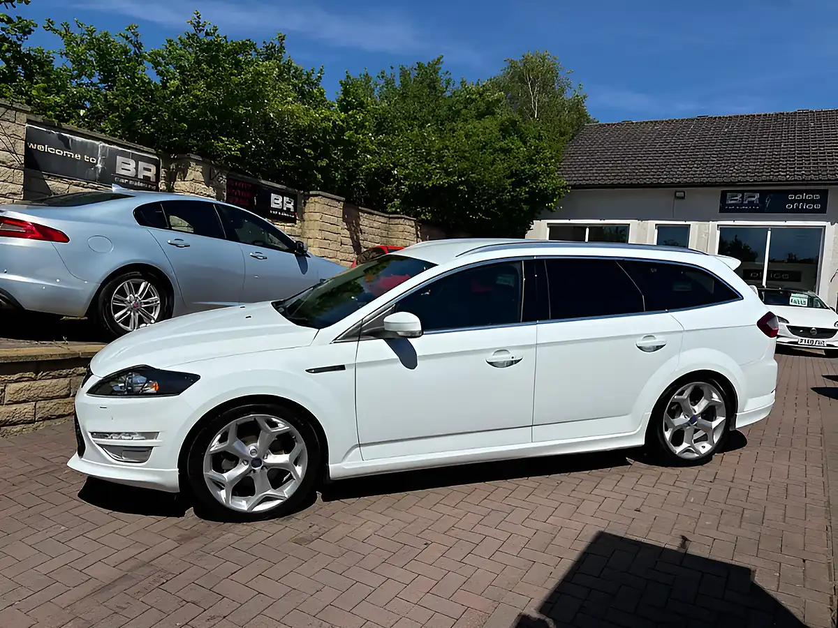 Used 2013 Ford Mondeo Titanium X Sport White - Interior and Exterior details 5