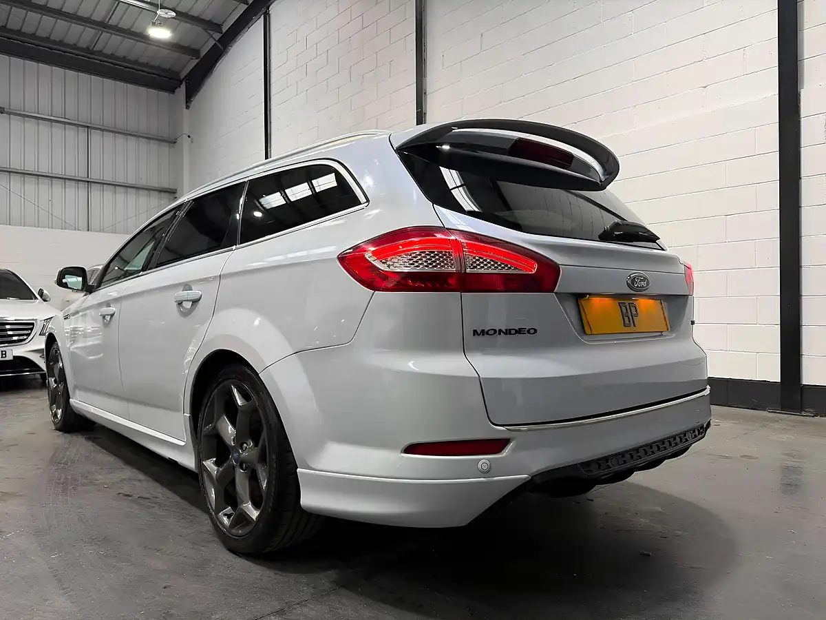 Used 2013 Ford Mondeo Titanium X Sport White - Interior and Exterior details 5