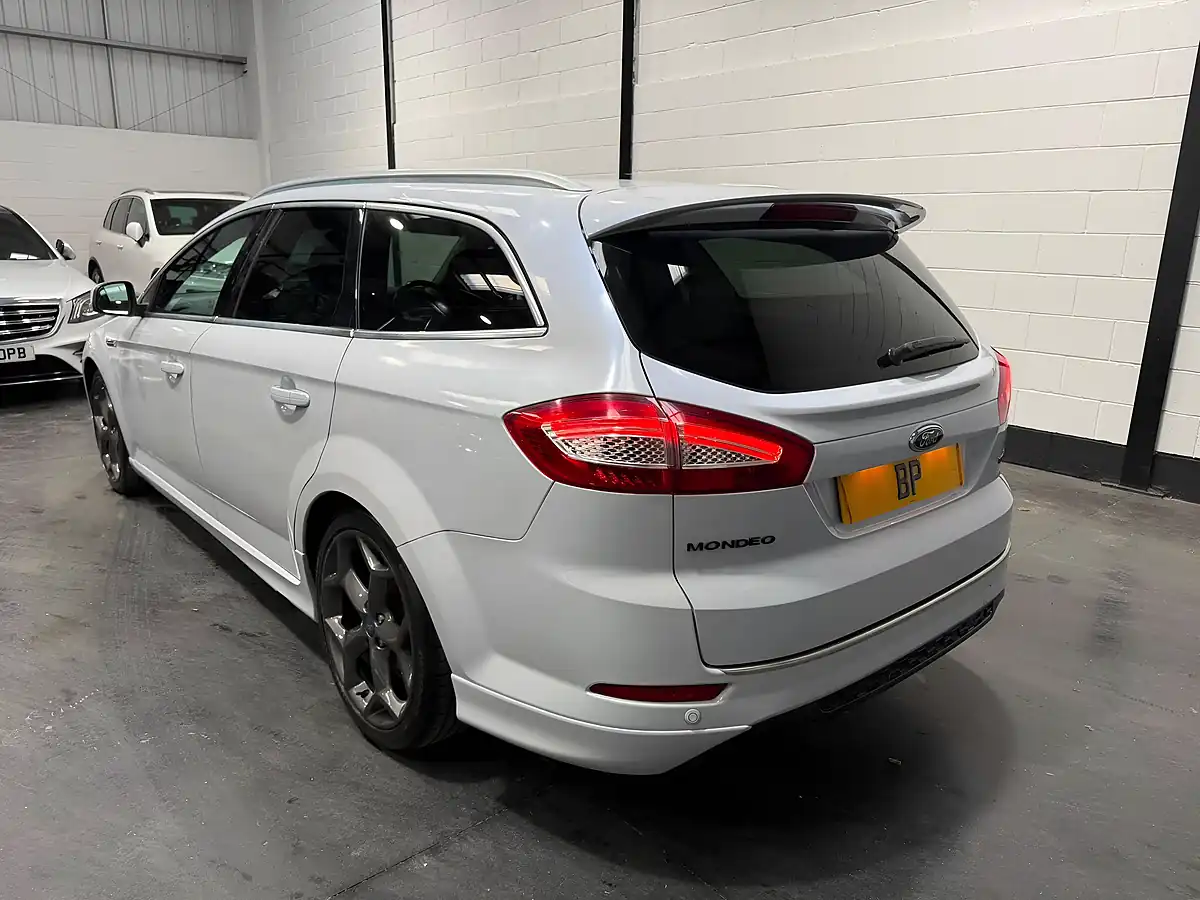 Used 2013 Ford Mondeo Titanium X Sport White - Interior and Exterior details 8