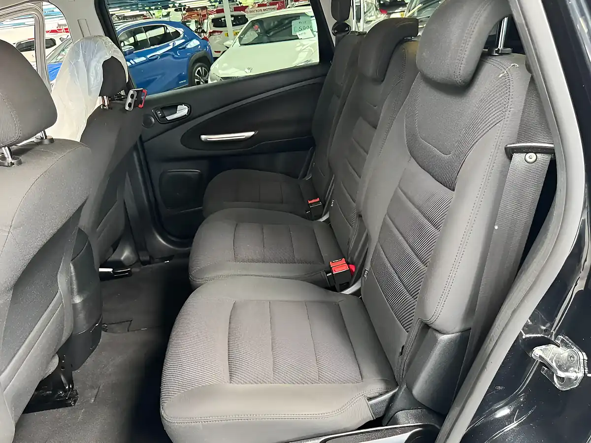 Used 2013 Ford S-Max Titanium Black - Interior and Exterior details 17