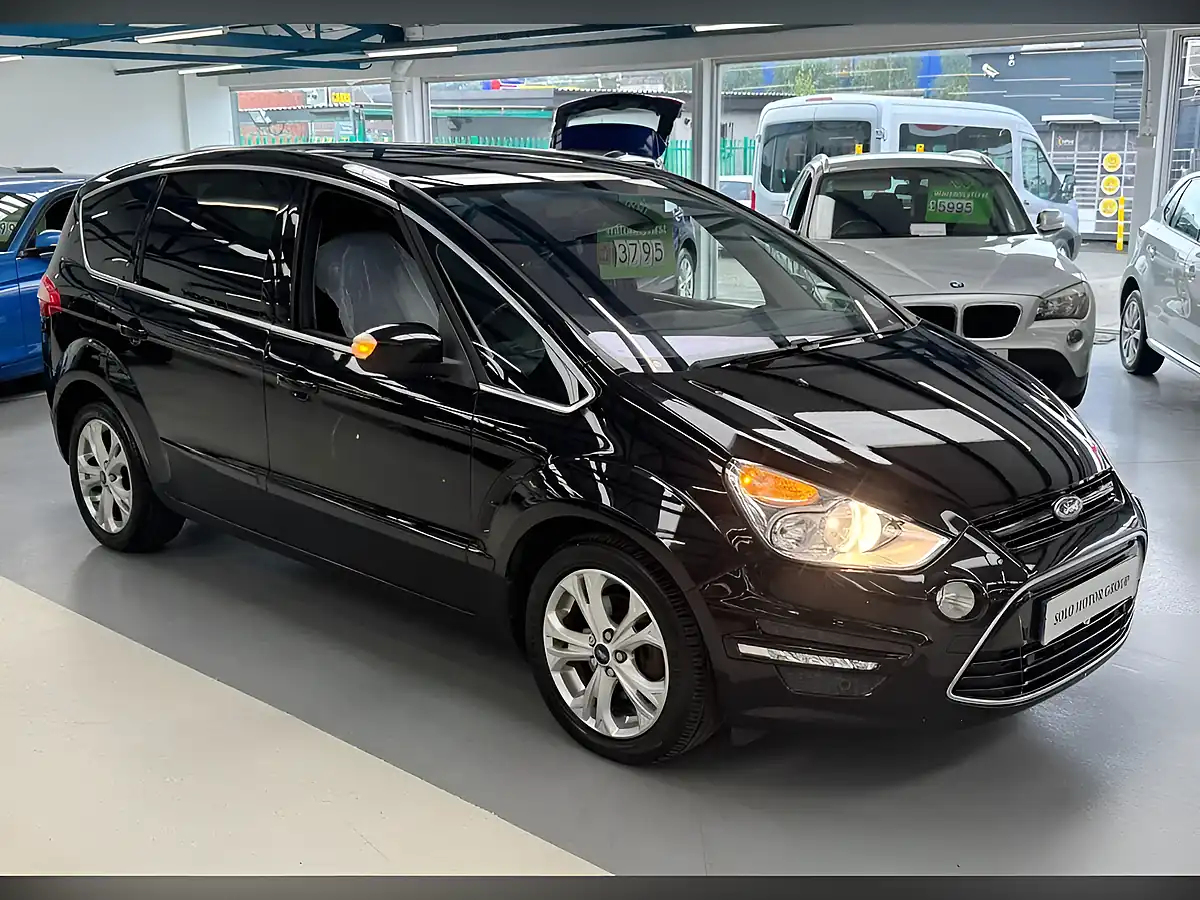 Used 2013 Ford S-Max Titanium Black - Interior and Exterior details 19
