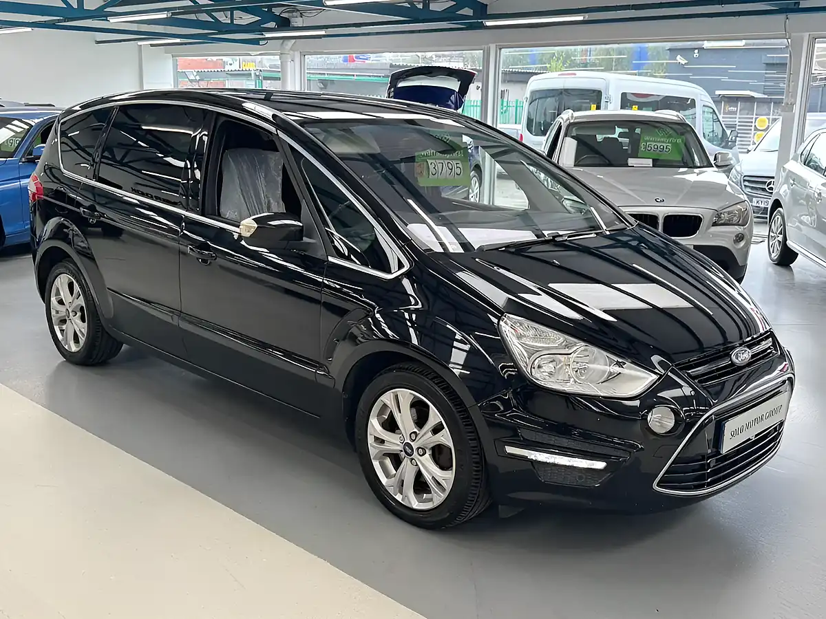 Used 2013 Ford S-Max Titanium Black - Interior and Exterior details 4